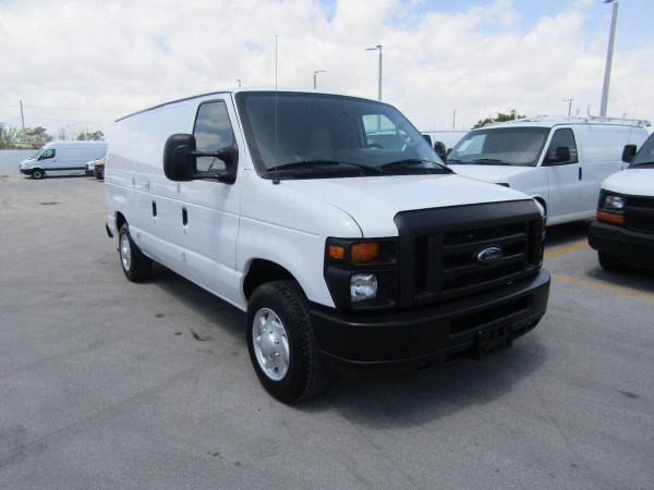 2013 Ford E-Series E 150 3 puertas Furgón de Carga *FURGONES DE CARGA* DISPONIBLES!!! - $13,300 (+ AML AUTO SALES)63479674017283123