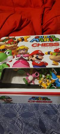 Super Mario Chess – Collector’s Edition Tin (Used – Like New) 1