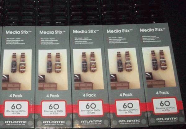 Mountable cd / dvd media holders / holder set 1