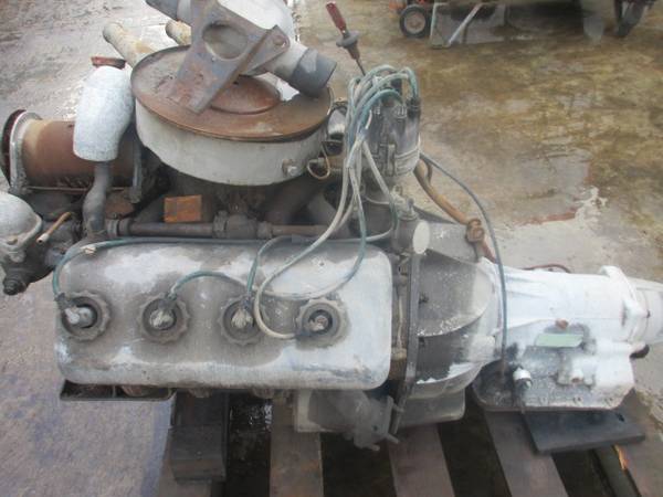 Engine and gearbox Daimler v8 1