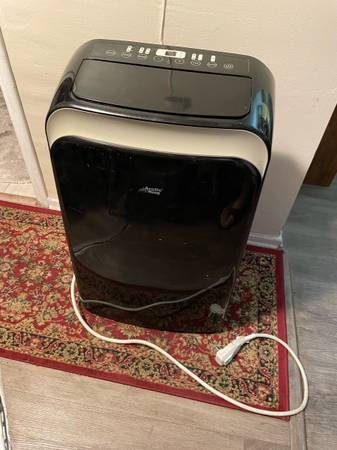 Arctic King Portable A/C Unit Works Great, No Remote Control or Window Vent. 1