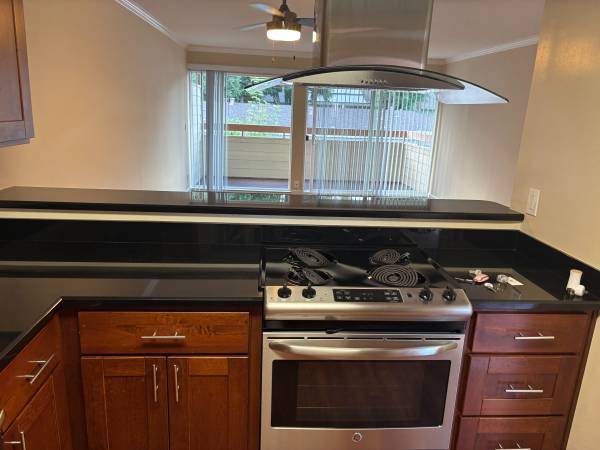 $3,595 / 1br - 800ft2 - 1x1- a rare gem in Sharon Height/ West Menlo Park - available 9/28/202 (menlo park)63695858938369123