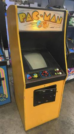 Arcade Game -  PAC-MAN 1