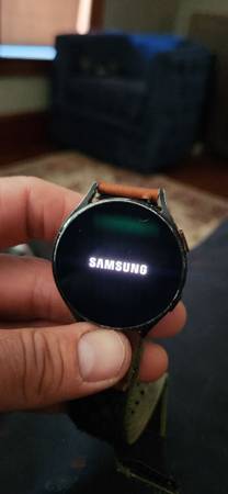 Galaxy Watch 4 - $40 (Henniker)63470909978241122
