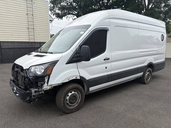 2022 Ford TRANSIT 250 - Photo 3