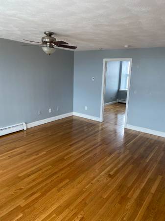 $1,850 / 1br - 586 Merrimack ST  - 1 Bedroom (Lowell)63856337076353124