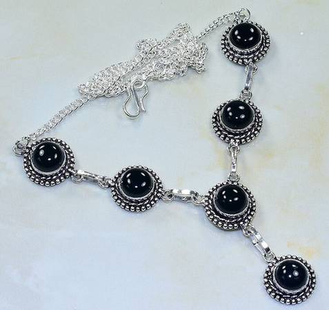 DRAMATIC UNIQUE BLACK ONYX NECKLACE 18 1/2" 1
