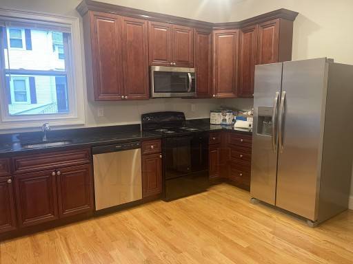 $1,250 / 5 habitaciones - Hermoso apartamento reformado en Somerville con baño privado (Somerville, Union Square, Green Line)63839291387393121
