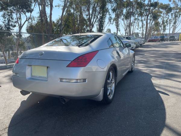 2007 Nissan 350z 87,000 miles,automatic. - $10,500 (San Diego)63469757787777121