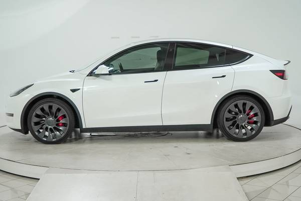 2023 Tesla Model Y Performance AWD, blanco perlado - $34,998 (Richfield Bloomington Honda)63499549494659124