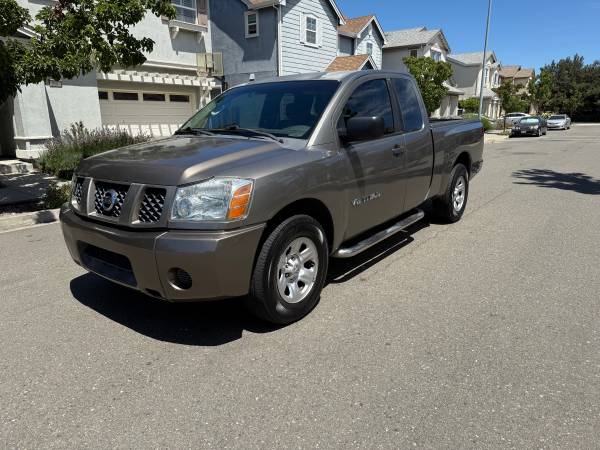 2006 Nissan Titan Xe 5.6L V-8 - $4,500 (oakland east)63471062349697124