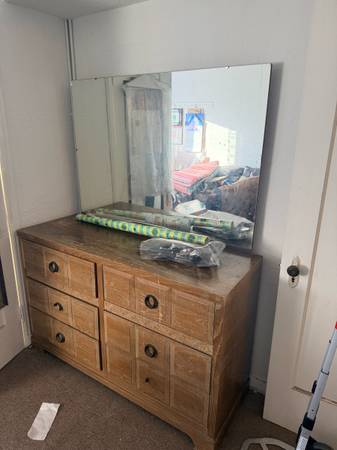 Clearing a house FREE FURNITURE 1