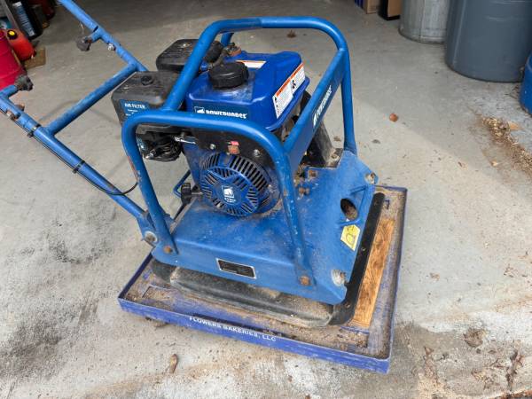 Plate Compactor - Powerhorse 7HP 1