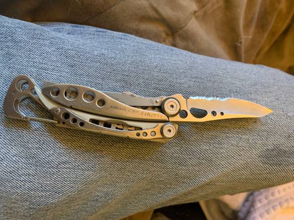 Leatherman Skeletool 1