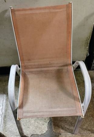 Metal chair - Sized for a child 1