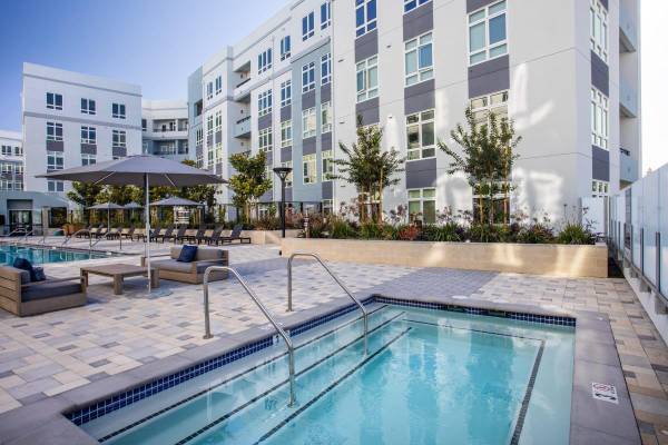 $1,893 / 511ft2 - Modern Studio, 1 BA apartment with in-unit W/D and New Apps. (oakland north / temescal)63928541580803124