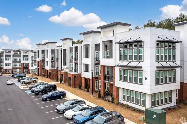 $1,434 / 2br - 928ft2 - Wonderful 2 bed / 2 bath in prime location! Close to everything! (Atlanta)63963990675074122