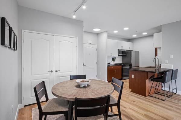 $4,299 / 3br - Luxury Student Living - DTLA!! (DTLA)63857623795585121