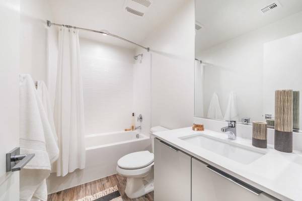 $3,390 / 2br - 1441ft2 - Walk-In Closet, Hot Tub, Billiards, TV Lounge (Escondido)63663769032449123