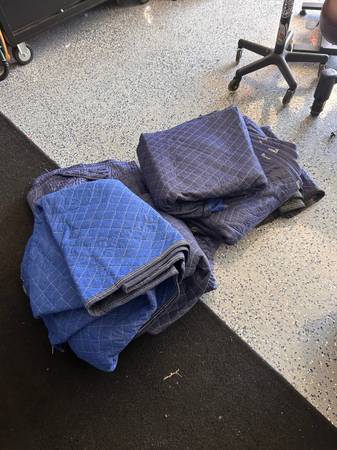 Moving blankets 1