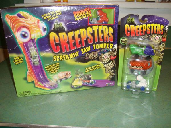 CREEPSTERS Screamin' Jaw Jumper Set 1