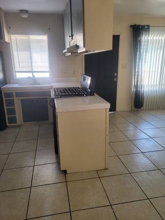 $975 / 1br - 1 BEDROOM APT BY MEDICAL & ALL SERVICES (LAKE HAVASU CITY)64038880680578123