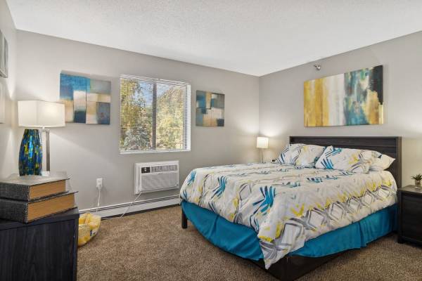 $1,490 / 2br - 1047ft2 - Ascensor, Mantenimiento en el lugar, Aire acondicionado (12501 Portland Ave, Burnsville, MN)63868698520067122