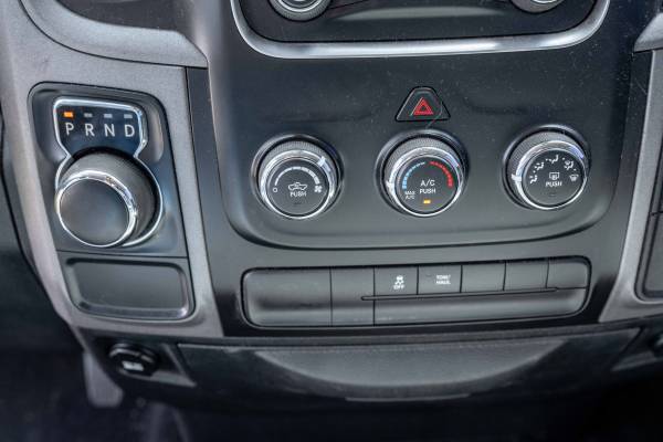 2017 RAM 1500 Express Quad - Photo 14