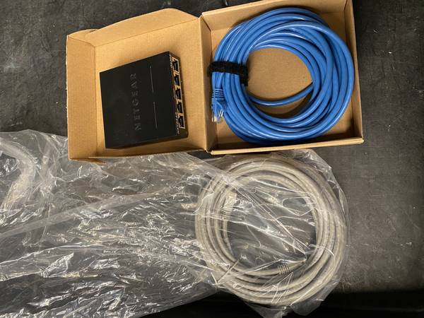Free NETGEAR switch & ethernet cables 1