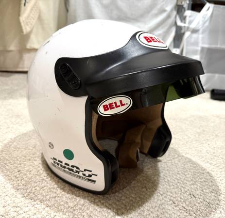 Bell Mag 5 Helmet 1