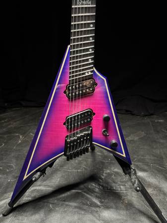 Ormsby Metal V Headless 7 string dragon burst 1