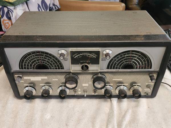 Hallicrafters SX-100 SWL/Ham Radio Receiver Partial Powers Up Untested 1