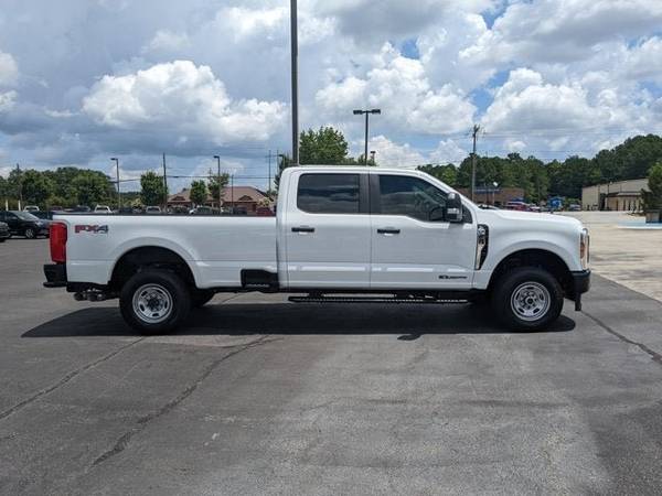 2025 *Ford* *Super Duty F-250 SRW* *4D Crew Cab* - $68,785 (Legacy Ford)63620196917507122