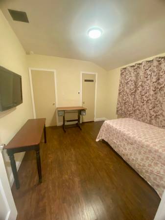 Private Room for Rent 1