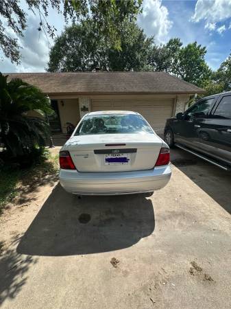 2007 Ford Focus - $2,500 (Sealy)63617016228739124