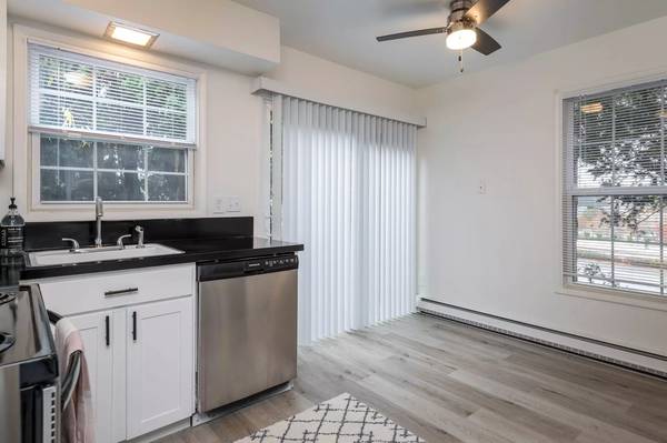 $1,950 / 3br - 1200ft2 - Inspiring surroundings, exquisite homes: Dive into our 3 BR. (Gresham)63831607588995120