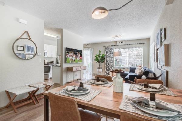 $2,115 / 2br - 1281ft2 - BBQ/Picnic Area, Dishwasher, Close to Shopping (18111 25th Ave NE, Marysville, WA)63870756164609120