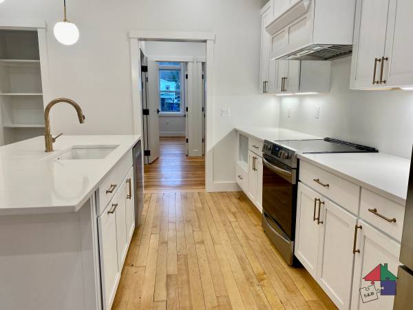 $2,300 / 2br - 890ft2 - Chic 2 Bedroom, 1.5 Bath in Richmond! (Richmond)63784663050881122