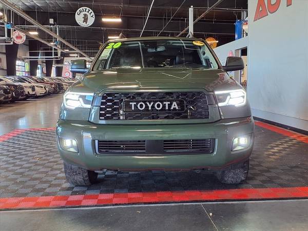 2020 Toyota Sequoia SR5 photo 2