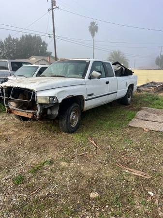 Cummins 12 valve Smog exempt, clean title, no back fees 1