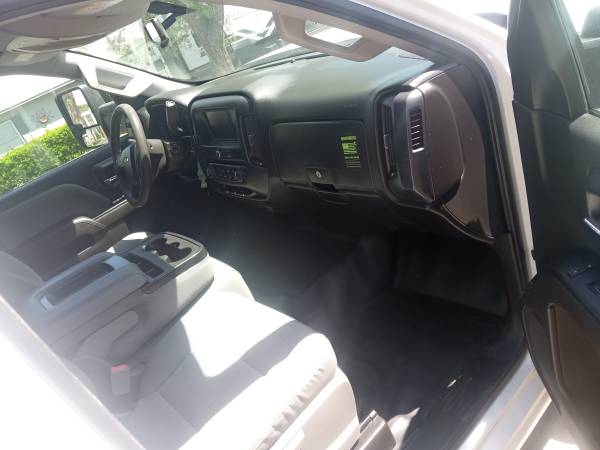 Camioneta utilitaria Chevy 2500 crew cab 2016 - $23,000 (Lancaster)63615867219713124