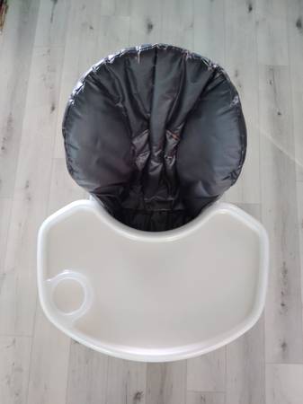 Chicco 3-in-1 Convertible Highchair - $60 (Ector)63443454412163123