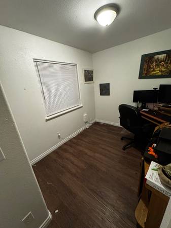 $950 / 1br - 250ft2 - Text me! $950 1.5 BR for rent (Camas)63914853385602124