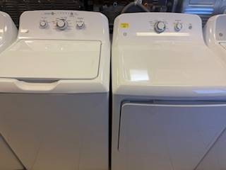 TOP-LOAD WASHER / GAS DRYER SET 1