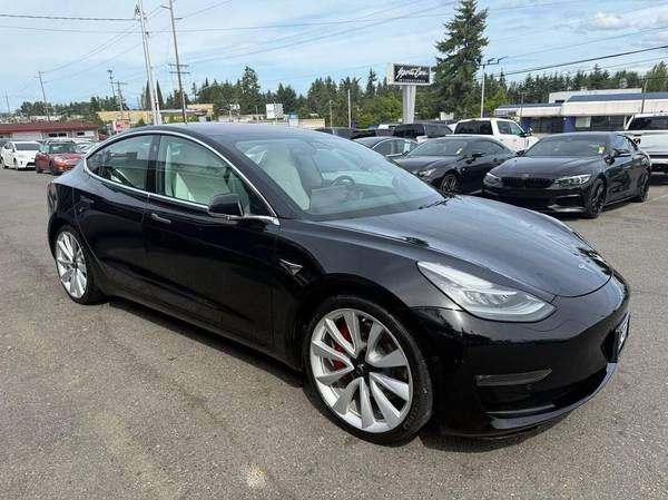 2018 Tesla Model 3 - $21,999 (+ Sports Cars International - Lynnwood)63470588843011122