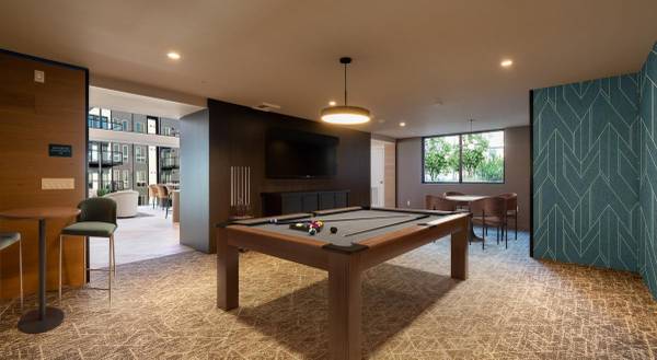 $2,995 / 2br - 957ft2 - Hasta 8 semanas gratis, ¡$1,000 de descuento en costos de mudanza en edificio moderno! (Shoreline)63688425473283121