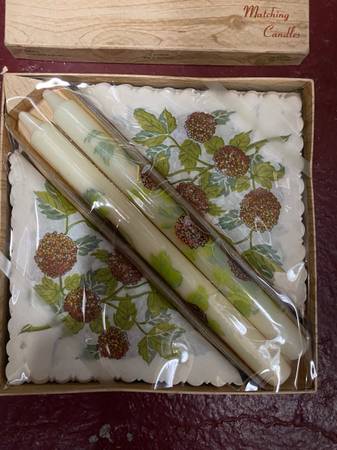 Golden Autumn Imported Napkins with Matching Candles 1