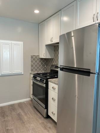 $2,450 / 2br - Remodeled 2 bed / 2 bath $1000 OFF FIRST MONTH"S RENT (Hillcrest)63701723552899121