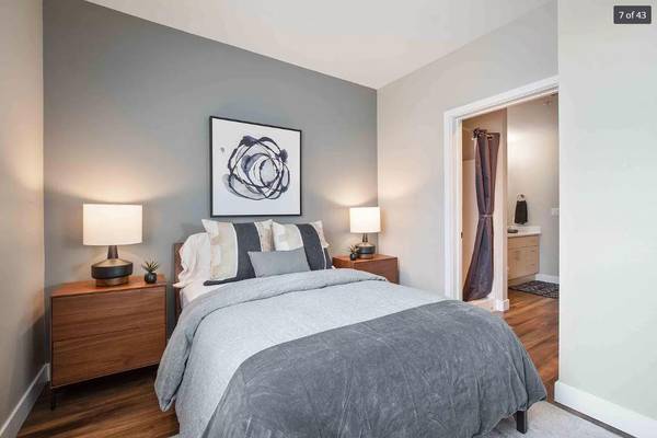 $2,350 / 2br - 1160ft2 - Walk-In Closets, 2 Custom-Designed Interior Finishes (Tacoma)63874307384323121
