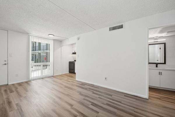 10 WKS FREE~ MOVE IN READY~EVICTION FRIENDLY~ TOUR TODAY 1